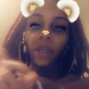 Meet your Posher, Tay